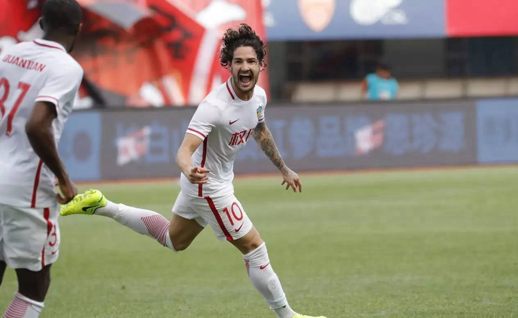 窗口期亚冠传出新动向;达拉斯独行侠状态回暖;管理层表态——震撼外界;赛程密集仍需轮换的简单介绍 窗口期亚冠传出新动向;达拉斯独行侠状态回暖;管理层表态——震撼外界;赛程密集仍需轮换的简单介绍